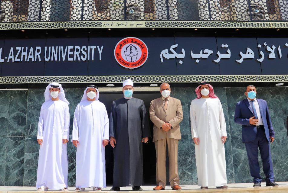 سفير الإمارات بالقاهرة يزور جامعة الأزهر