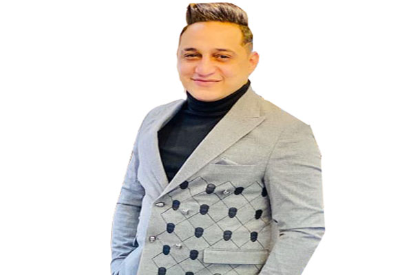 بالفيديو.. رضا البحراوي يتحدي هاني شاكر في دبي بالفيديو.. رضا البحراوي يتحدي هاني شاكر في دبي