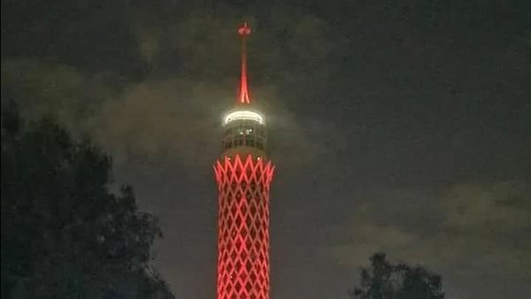 علم قطر على برج القاهرة