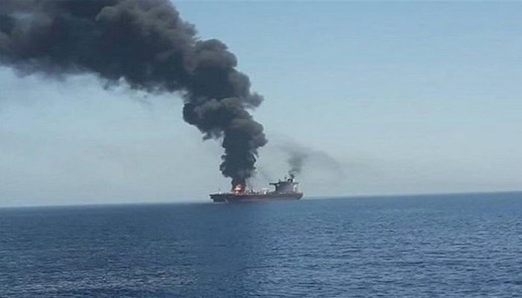 حريق ناقلة نفط في البحر الأسود