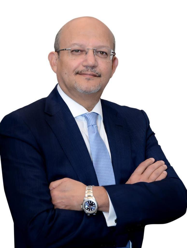 حسين رفاعى رئيس مجلس الإدارة والعضو المنتدب لبنك قناة السويس