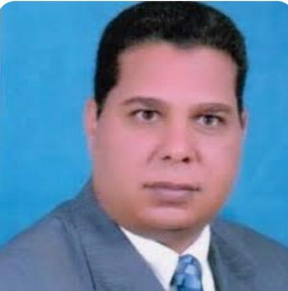 الدكتور مصطفي عبد الخالق