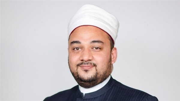 الدكتور أحمد نبوي الأزهري
