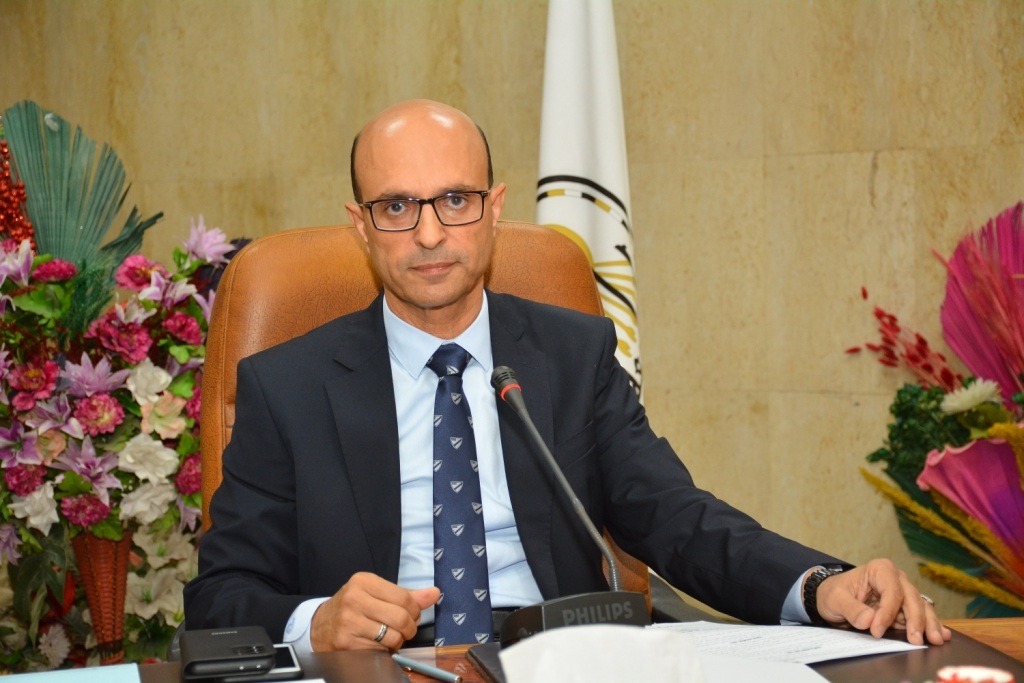 الدكتور أحمد المنشاوي رئيس جامعة أسيوط