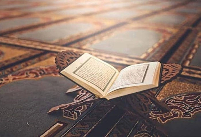 قراءة القرآن في المساجد